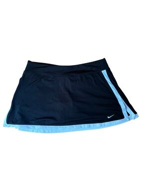 Nike Dri-Fit Skort Black & white Tennis Golf Built In Shorts Women’s Size Medium
